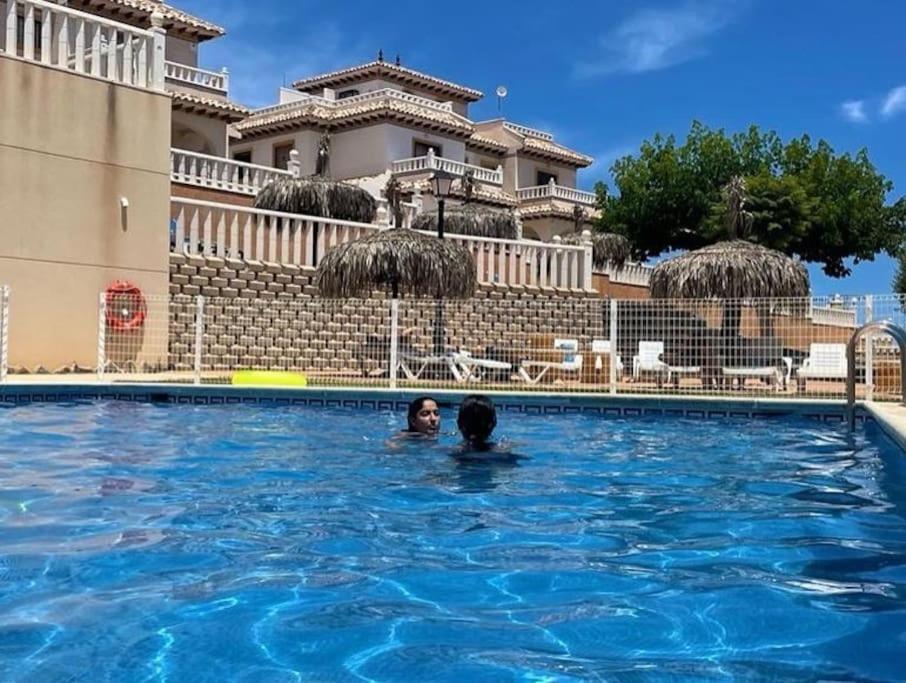 アリカンテCasa Andres. Two Bed Penthouse Pool & Terraceアパートメント エクステリア 写真