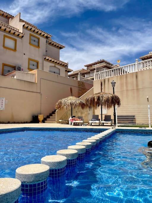 アリカンテCasa Andres. Two Bed Penthouse Pool & Terraceアパートメント エクステリア 写真
