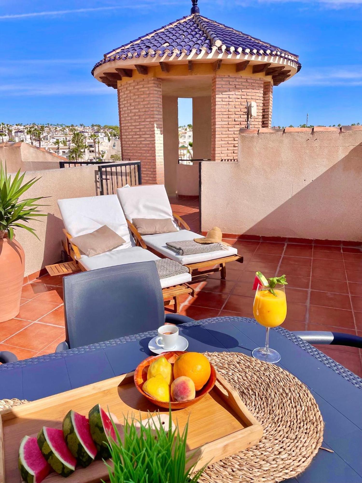 アリカンテCasa Andres. Two Bed Penthouse Pool & Terraceアパートメント エクステリア 写真